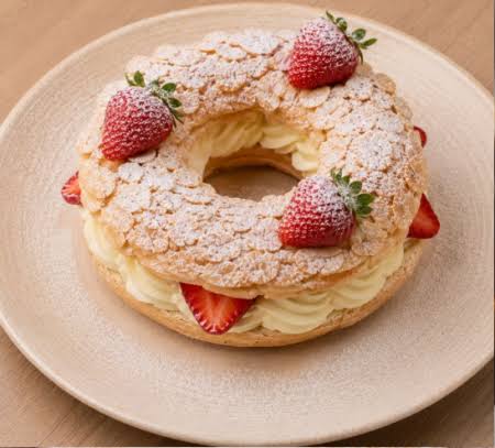 Çilekli Paris Brest